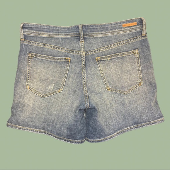Anthropologie Blue Denim Shorts Classic Distressed Pilcro Size 28 - Picture 2 of 6